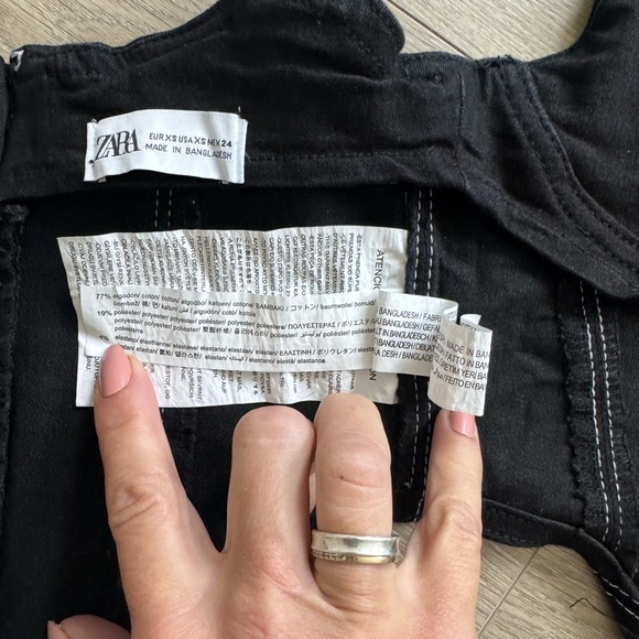 Zara Black Top with White Stitching - Picture 16 of 16